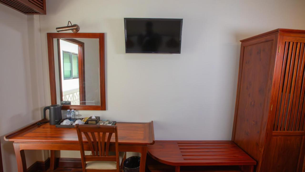 Phongsavath Boutique Hotel Vientiane Bagian luar foto